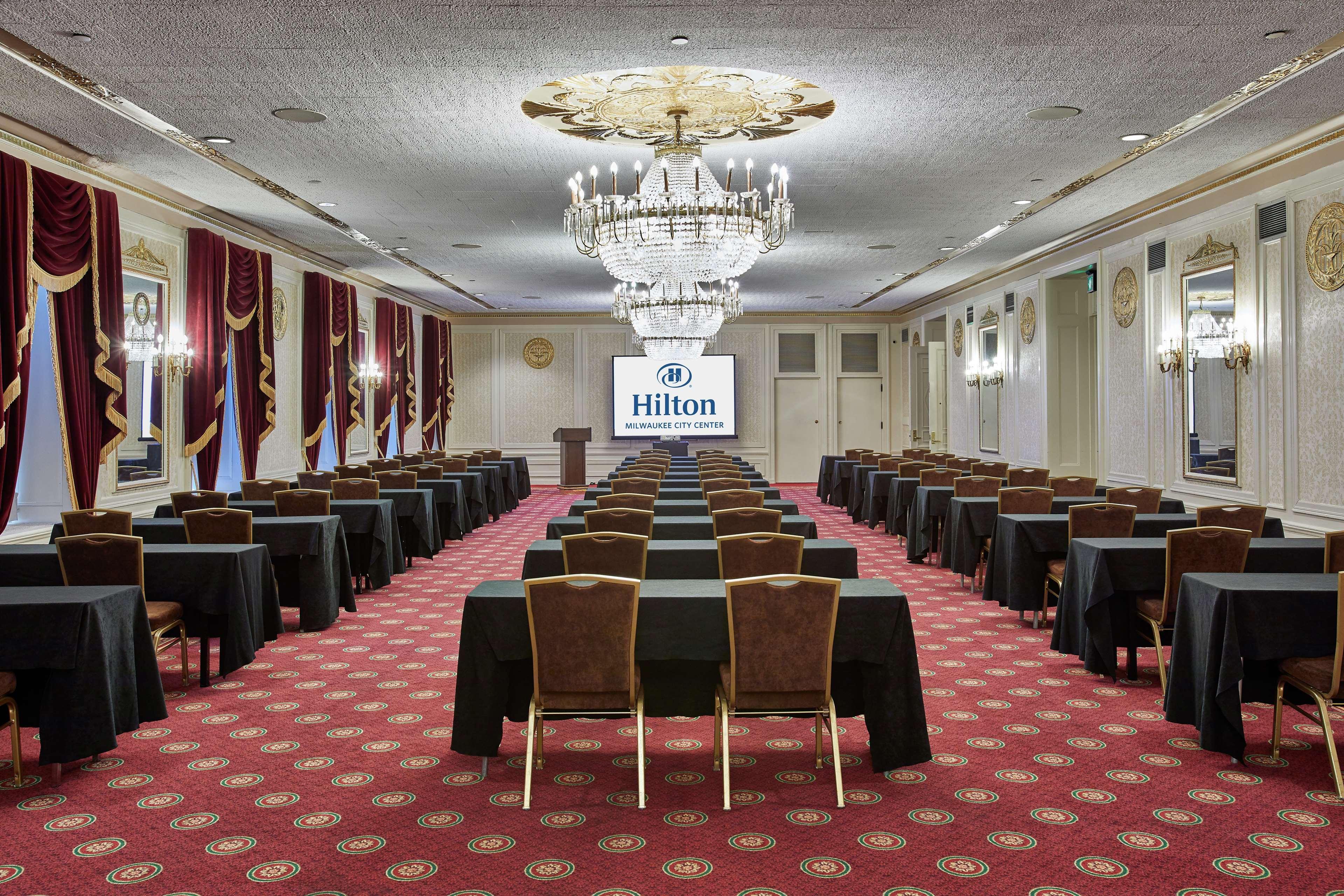 Hilton Milwaukee Otel Dış mekan fotoğraf