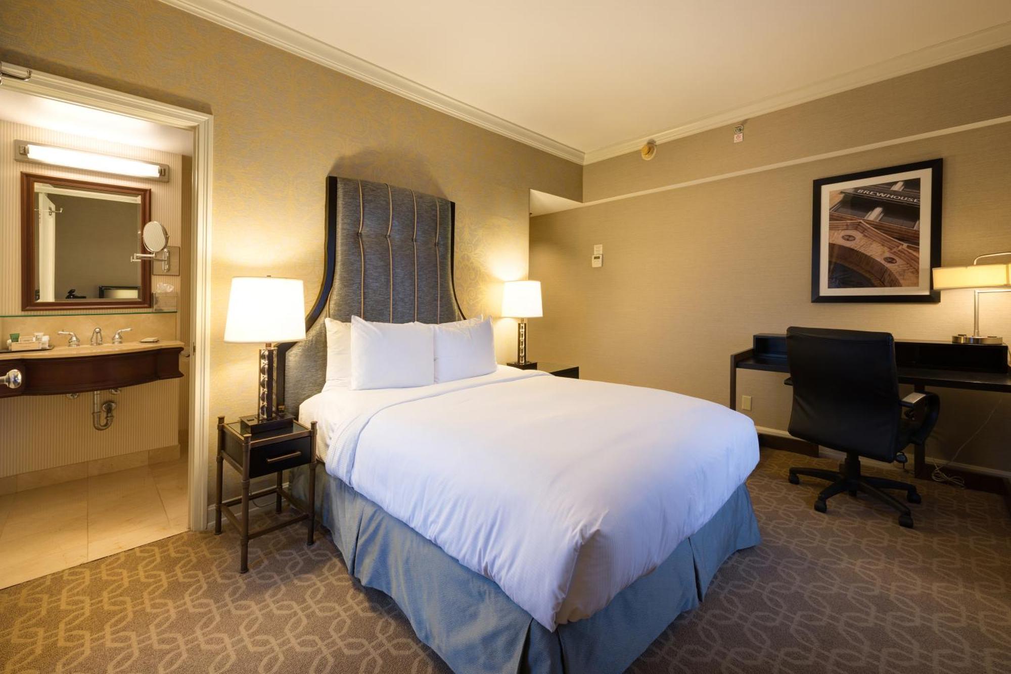 Hilton Milwaukee Otel Dış mekan fotoğraf