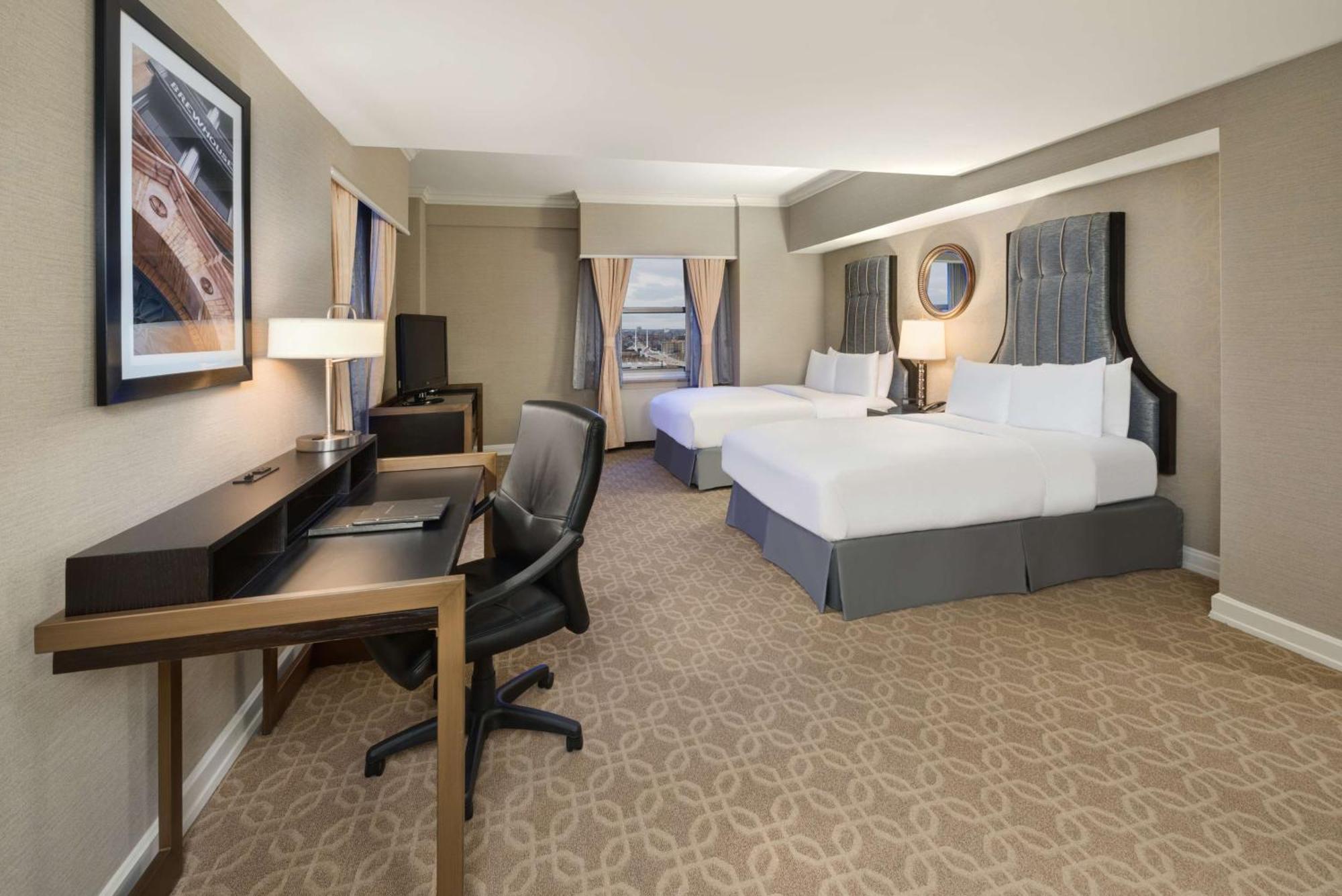 Hilton Milwaukee Otel Dış mekan fotoğraf