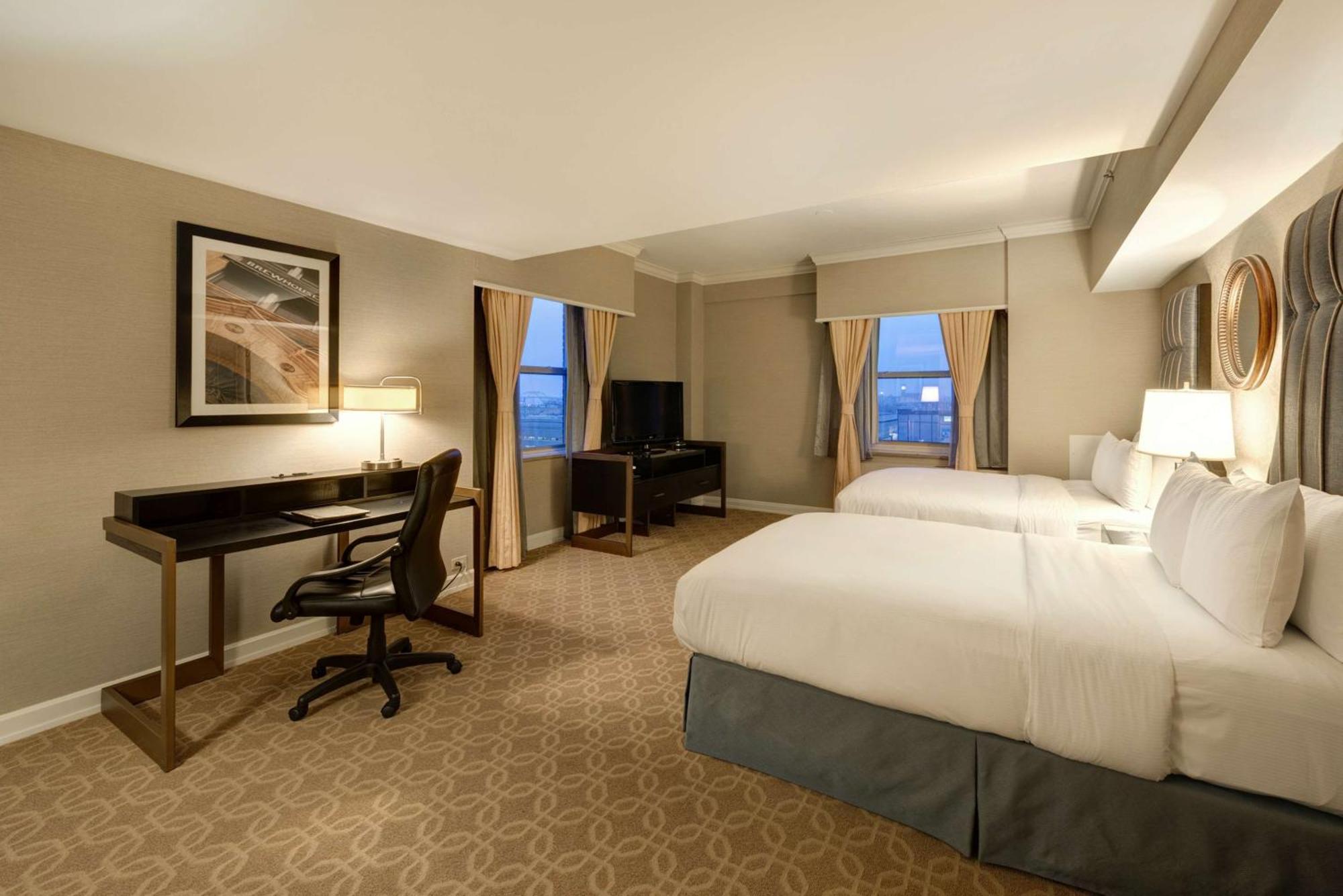 Hilton Milwaukee Otel Dış mekan fotoğraf